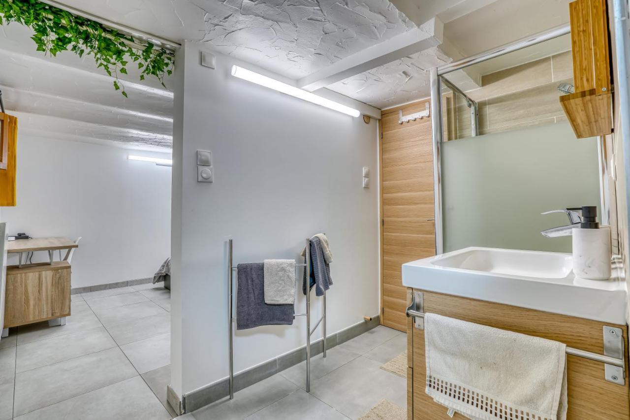 Апартаменти Sous-Sol Amenage 32M2 - Proche Paris Обервільє Екстер'єр фото